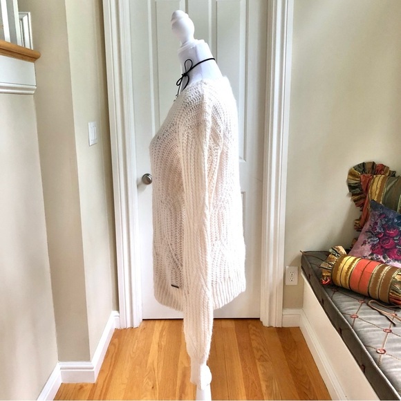 Sold Abercrombie & Fitch Sweater Ivory Open Weave Fisherman Style Crew Neck (L) - Picture 3 of 7